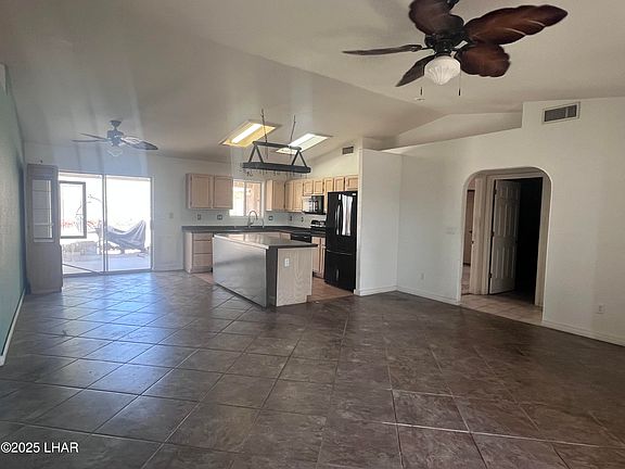 4th image of 3419 Hassayampa Dr