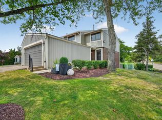 1060 Bristol Ct, Northville, MI 48167