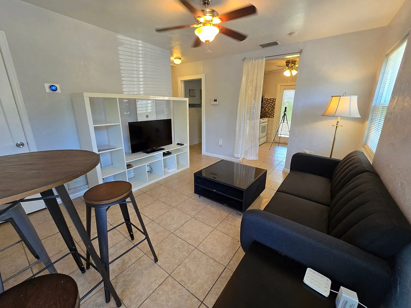 1148 Highland Ave — Photo 3