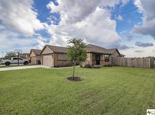 101 Gabbiano Ct, Victoria, TX 77904
