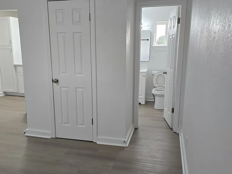 301 E Main St #12 — Photo 2