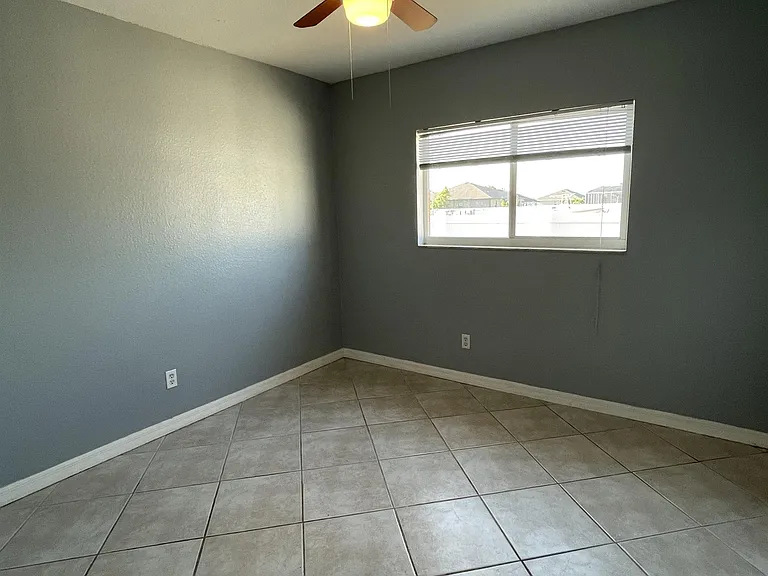 1602 SW 16th Ct — Photo 34