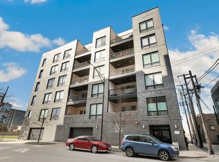 650 N Morgan St APT 202, Chicago, IL
