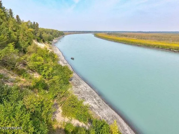 6 Scamp Dr, Kenai, AK 99611