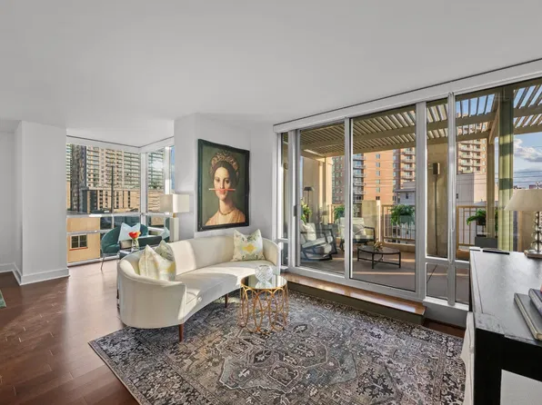 300 Bowie St APT 603, Austin, TX 78703