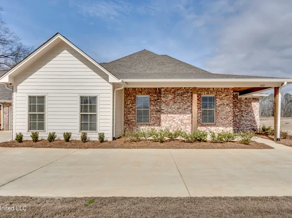 1821 Freedom Ring Dr, Brandon, MS 39047