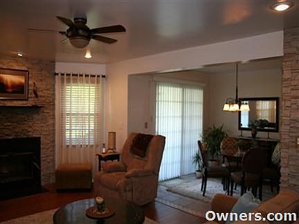 Open floor plan LR and DR