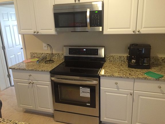 5th image of 6627 Peony Ln