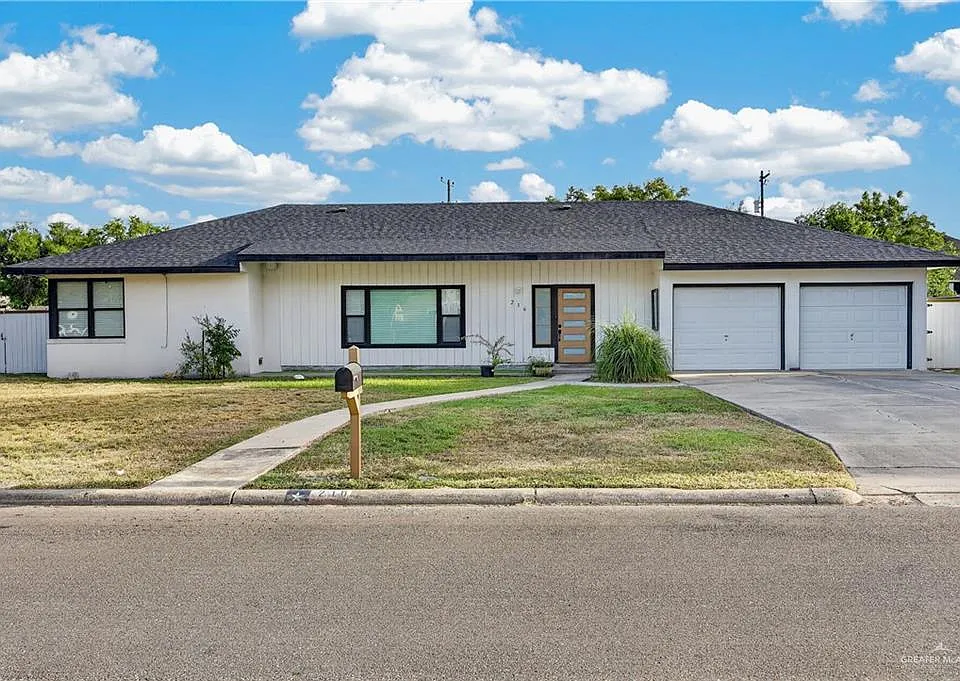 216 Enfield Rd