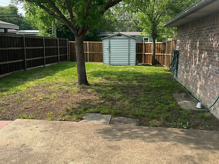1137 Irene Dr — Photo 20