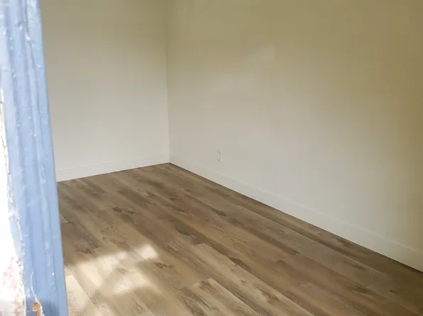 15950 Vanowen St #2, Van Nuys, CA 91406