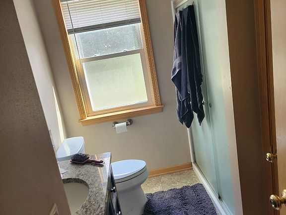 4th image of W63N312 Hillcrest Ave