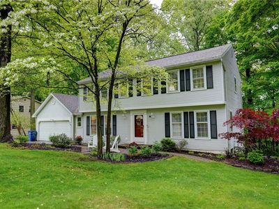 18 Chesham Way, Fairport, NY, 14450