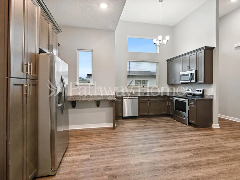 1951 Michigan Dr — Photo 7