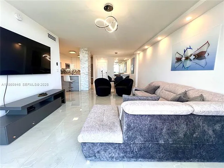 100 Bayview Dr #CU-1524 — Photo 24