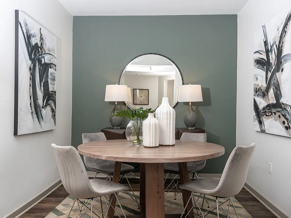 Room for distinguished dining space