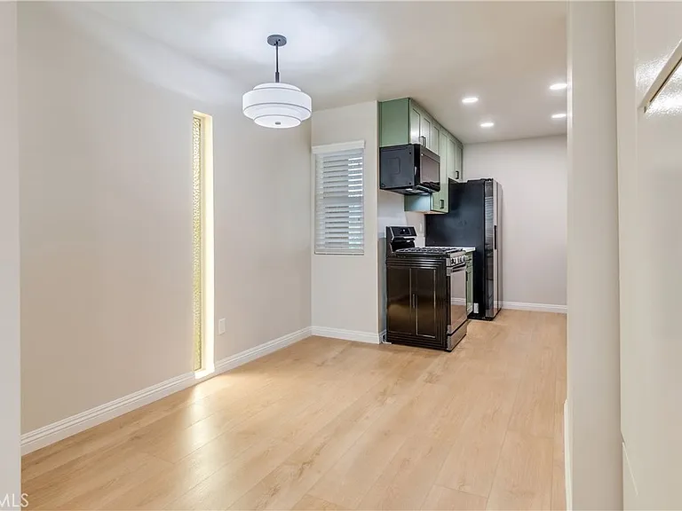 11119 Poplar St #D — Photo 11