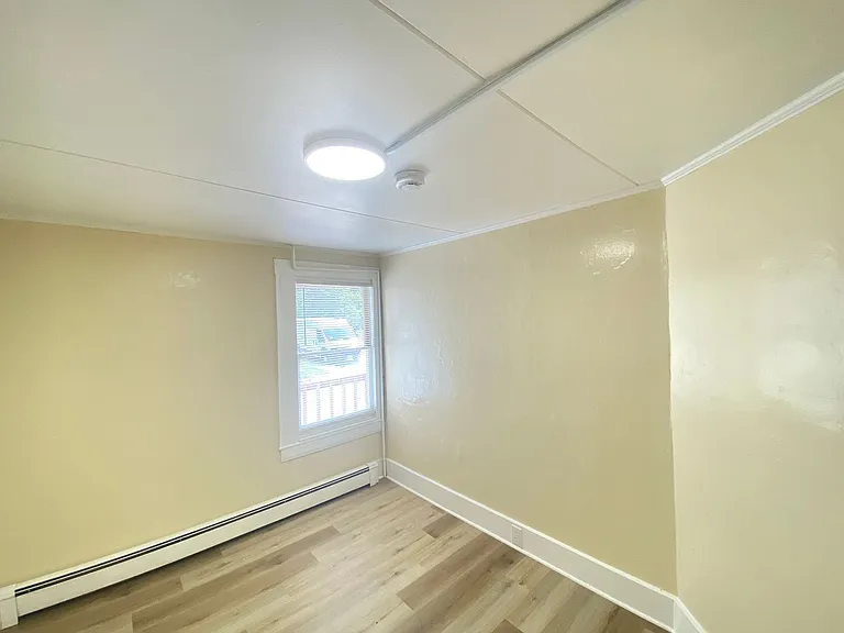 77 Franklin St — Photo 12
