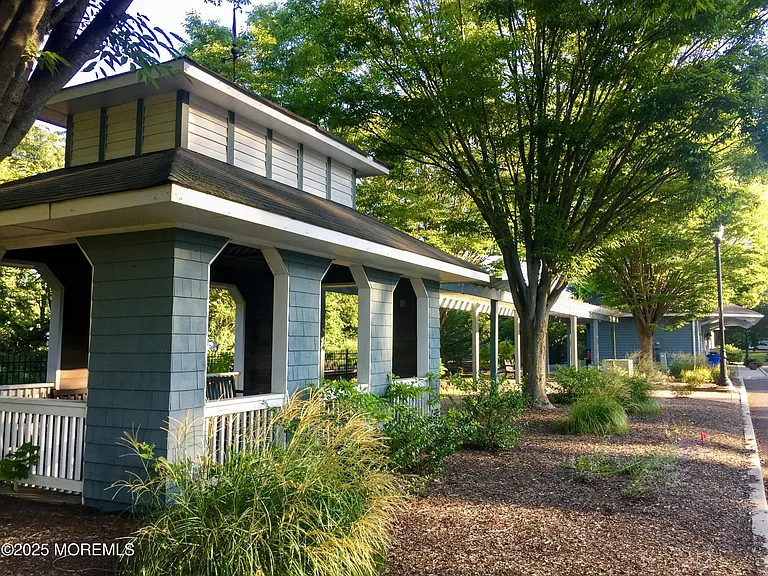 208 Neptune Pl — Photo 65