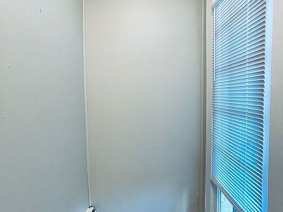 4th image of 121 N Washington St #A
