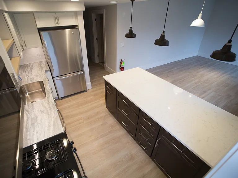 2015 Broad Ave #B — Photo 2