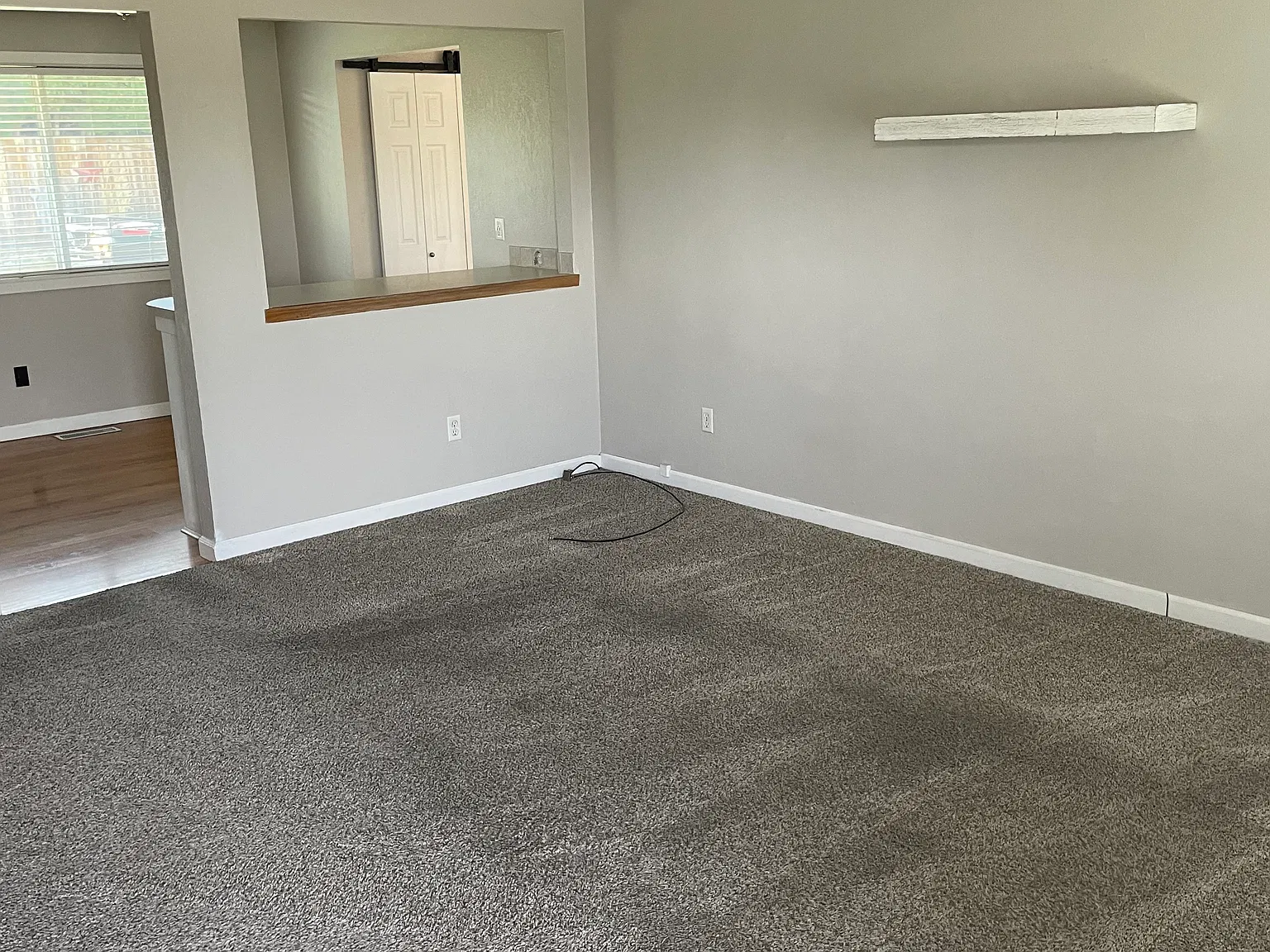 3 bed, 1.5 bath, 1228 sqft, $2,100 — Photo 4