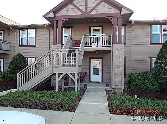 1st image of 400 Deermouse Way