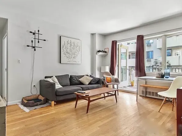 54 Orchard St APT 4A, New York, NY 10002