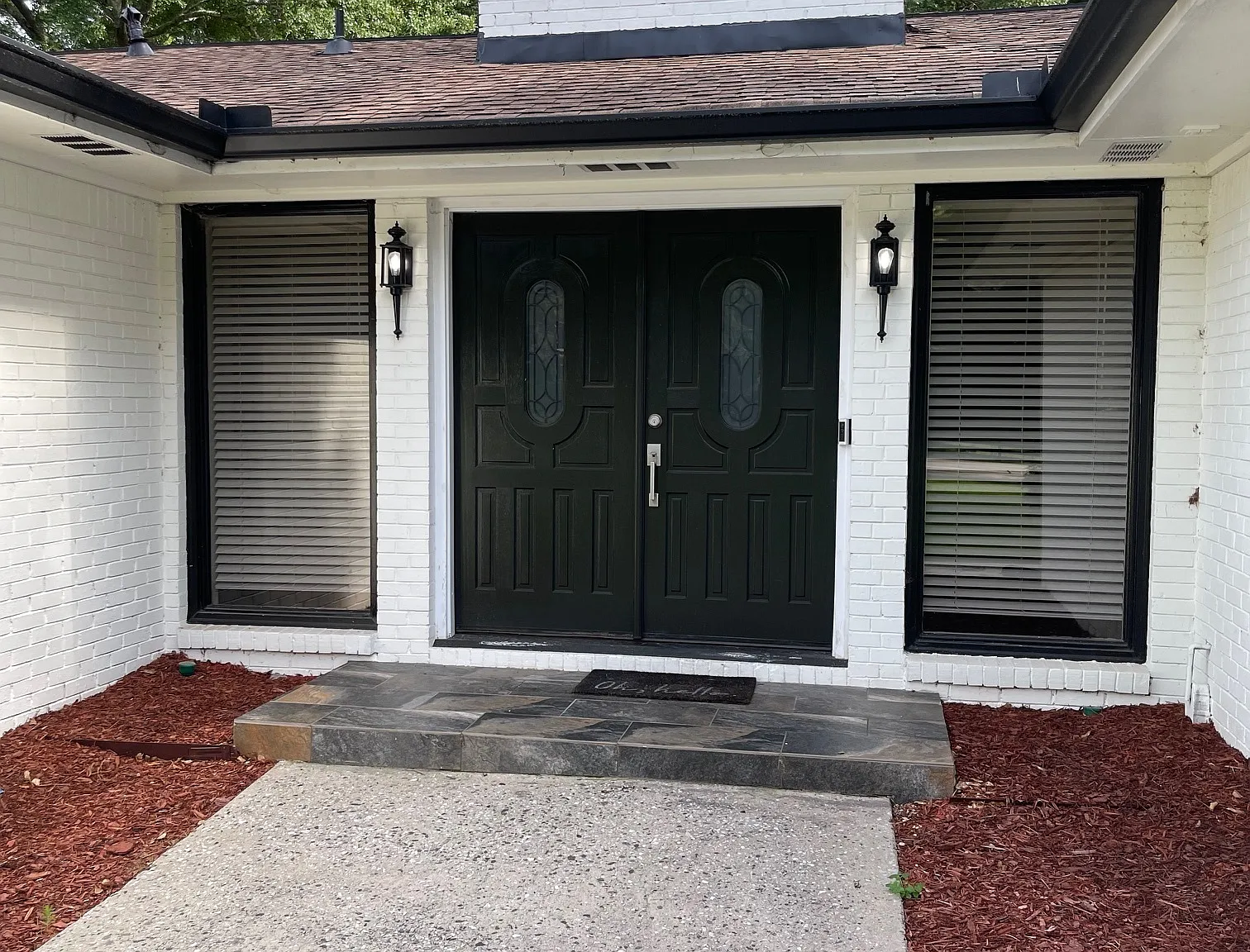 3 bed, 2.5 bath, 2254 sqft, $3,995 — Photo 2