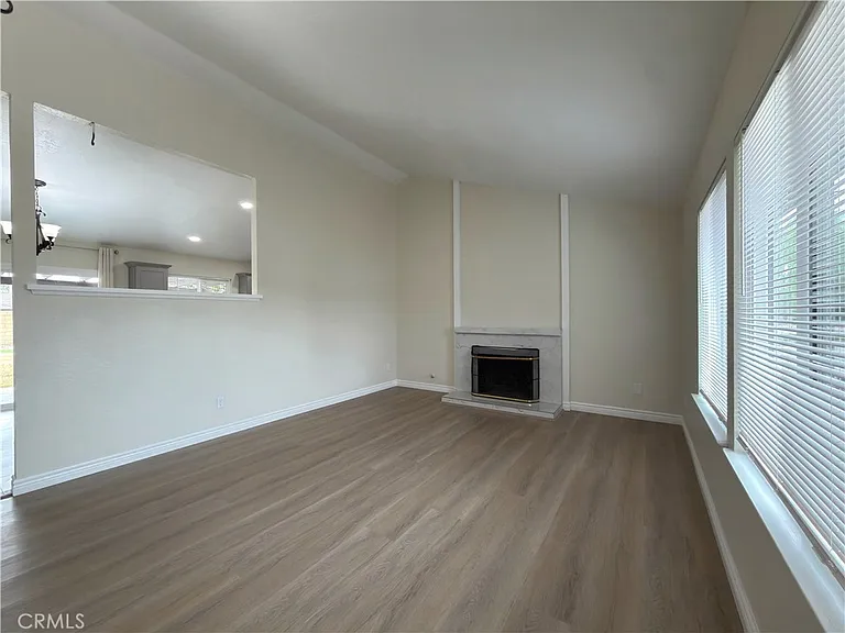 7689 Cornel Ct — Photo 5