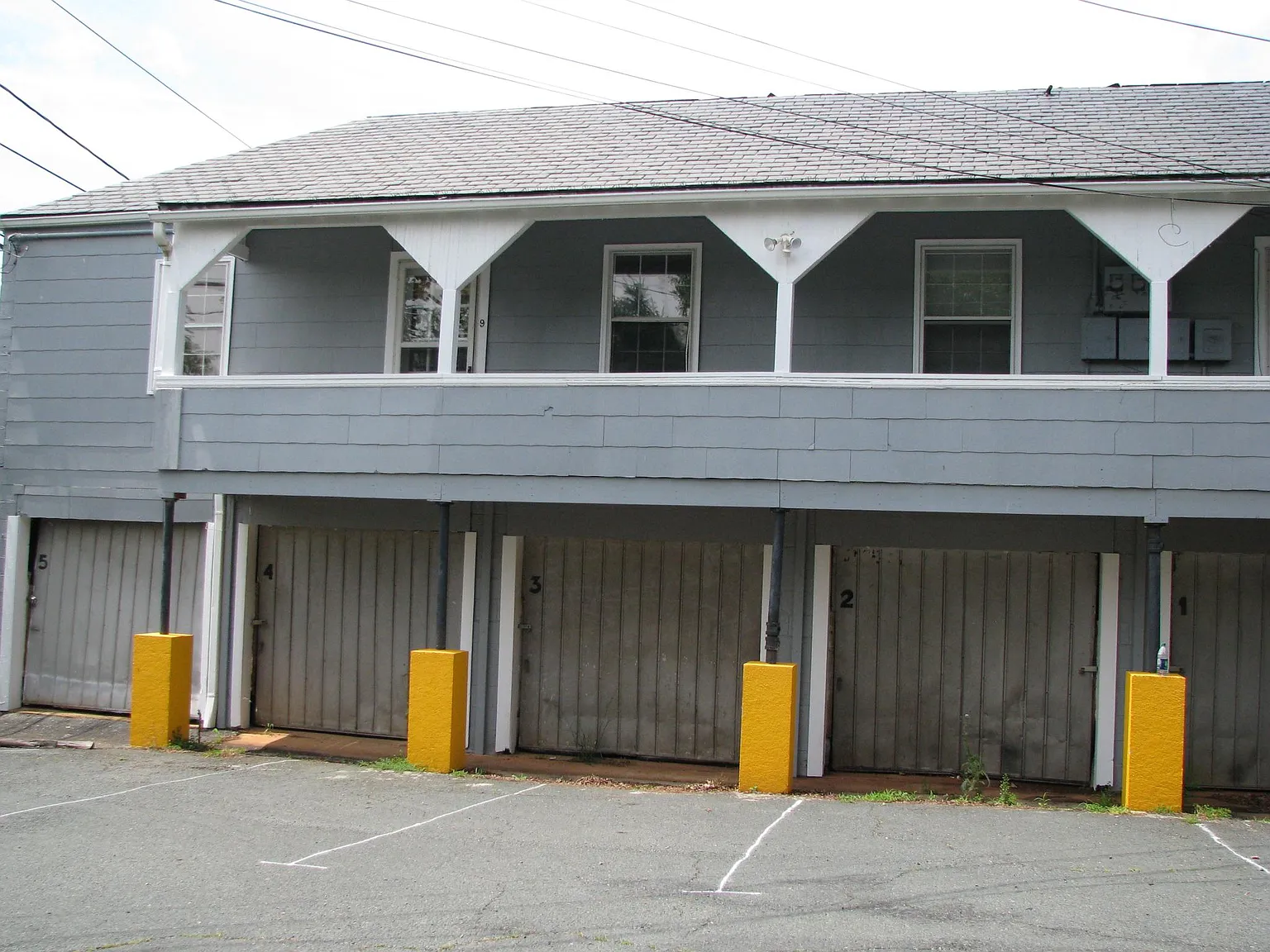 1 bed, 550 sqft, $1,599 — Photo 2