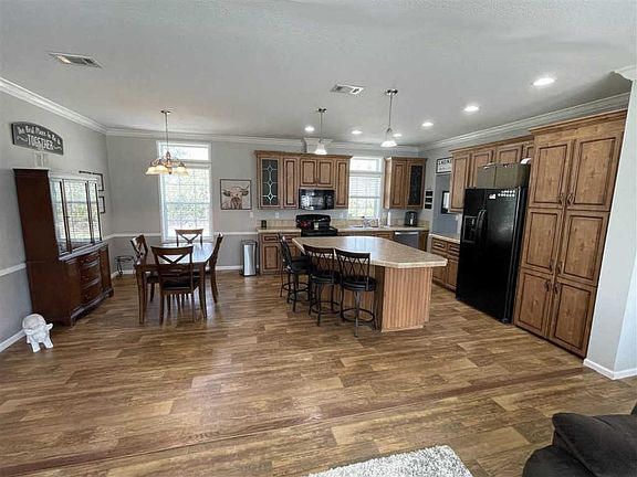 2nd image of 162 Shepherdwood Dr