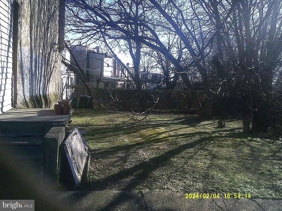 1st image of 194 W Roosevelt Blvd