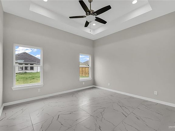 5th image of 3904 S Duncan Ln