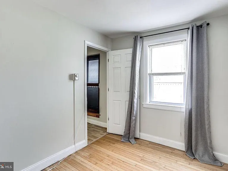 616 S Chapel St — Photo 13