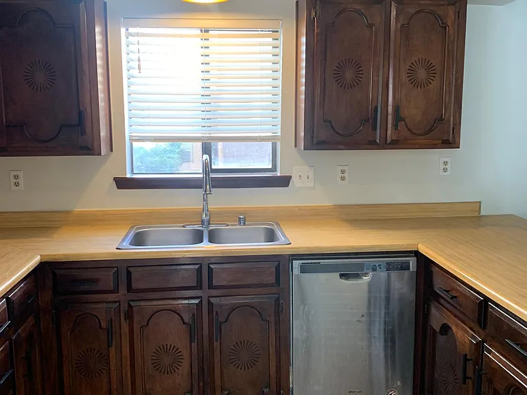 1402 Maclovia St #B — Photo 9