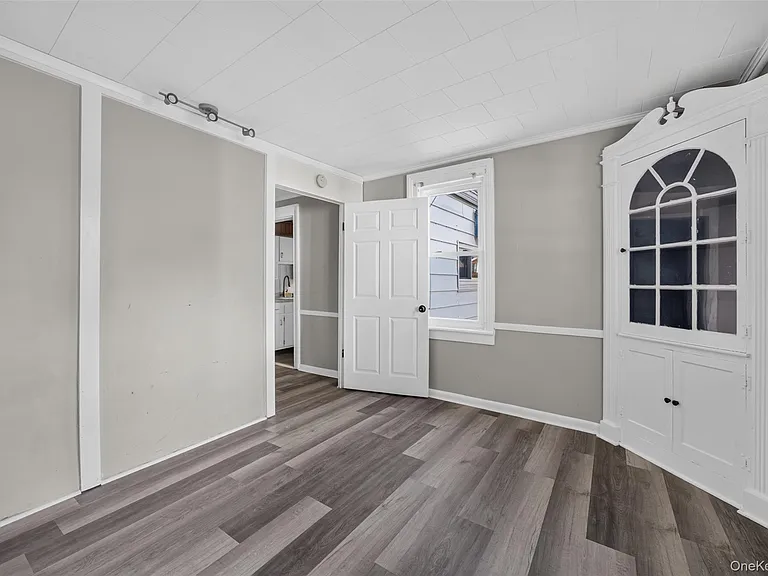 10 Washington Ave #3 — Photo 13