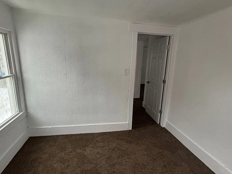 1021 La Croix Ave — Photo 17