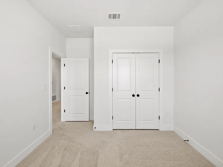 1608 Kit Cir — Photo 25