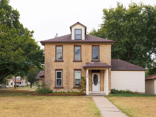 102 W Bertrand St, Saint Marys, KS 66536