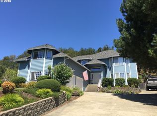 2320 NW Witherspoon Ave, Roseburg, OR 97471