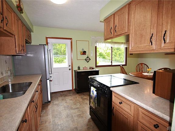 3rd image of 4207 Rushton Dr
