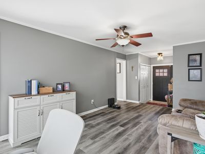 41942 Kentvale Dr, Clinton Township, MI, 48038