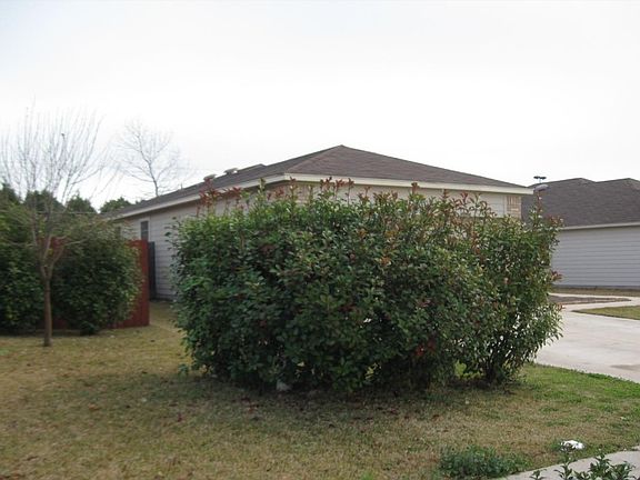 2nd image of 4208 Kings Canyon Dr