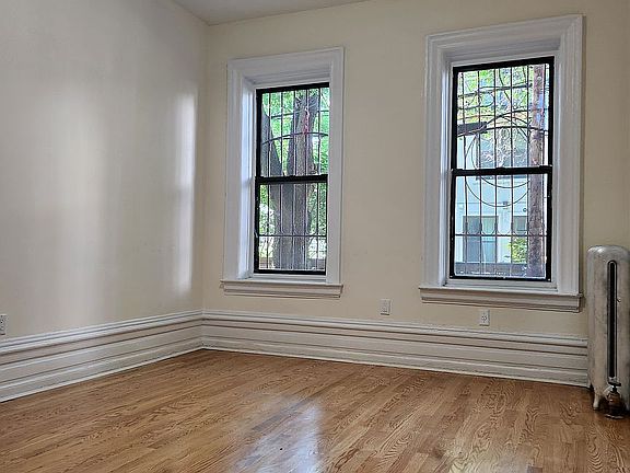 2nd image of 128 Linden Blvd APT 3