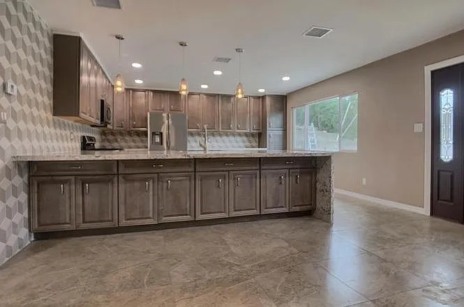 833 Renfro Way — Photo 9
