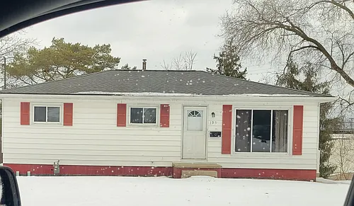 195 Highland Dr Photo 1