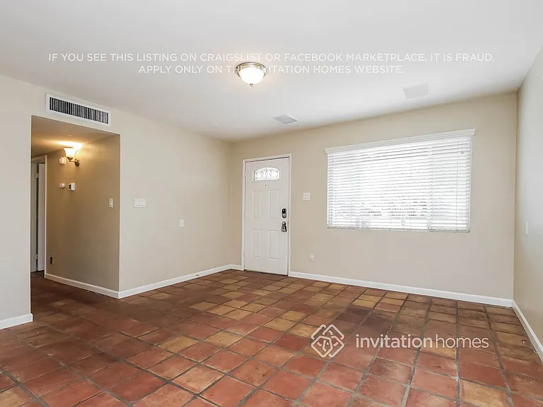 4402 S Park Dr — Photo 3