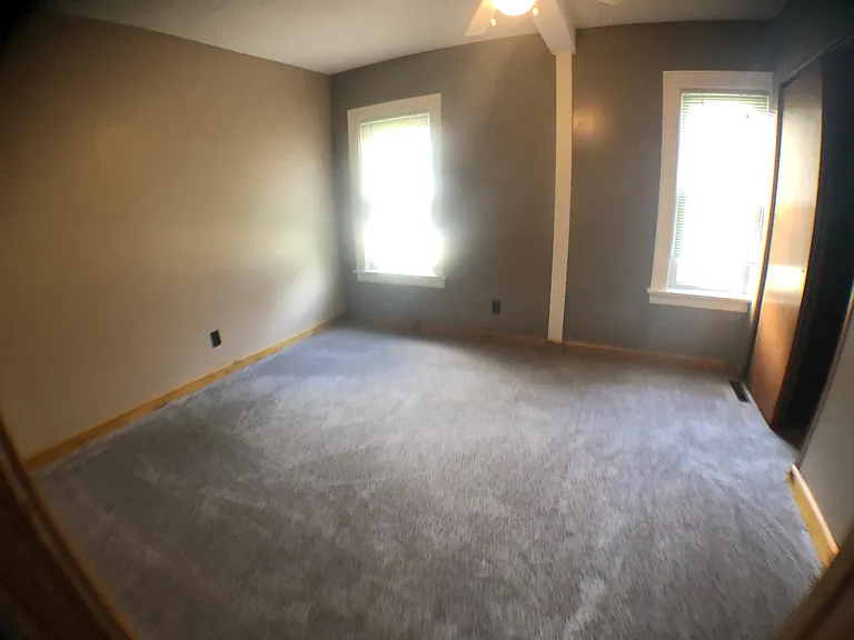 703 E Chippewa St #B — Photo 6