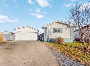 552 SE McKinlay Cres, Wood Buffalo, AB T9K 2R6